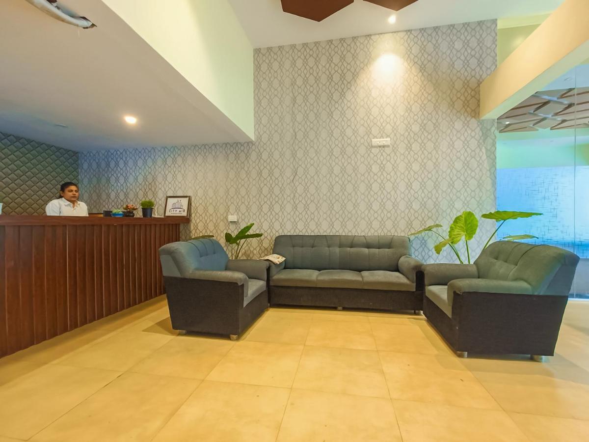City Air Pune Luaran gambar