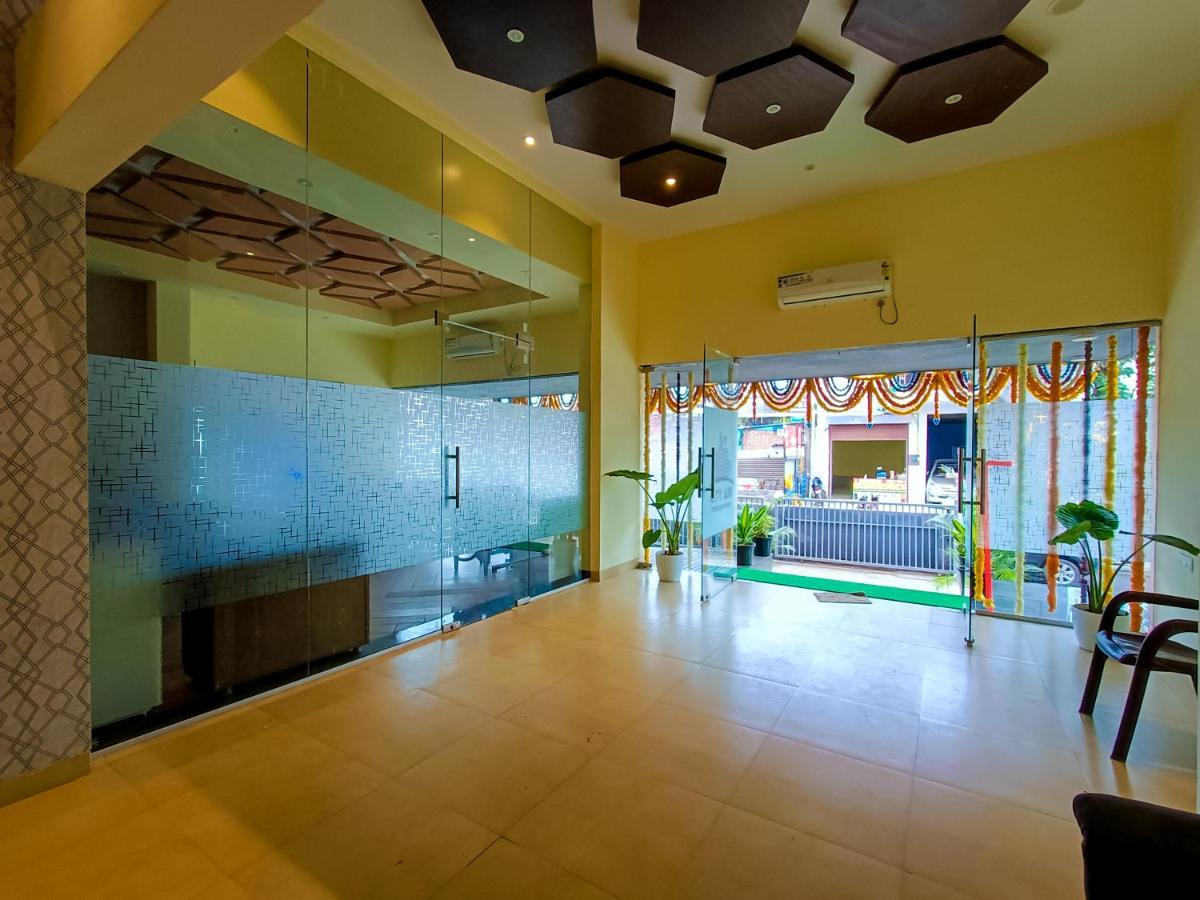 City Air Pune Luaran gambar
