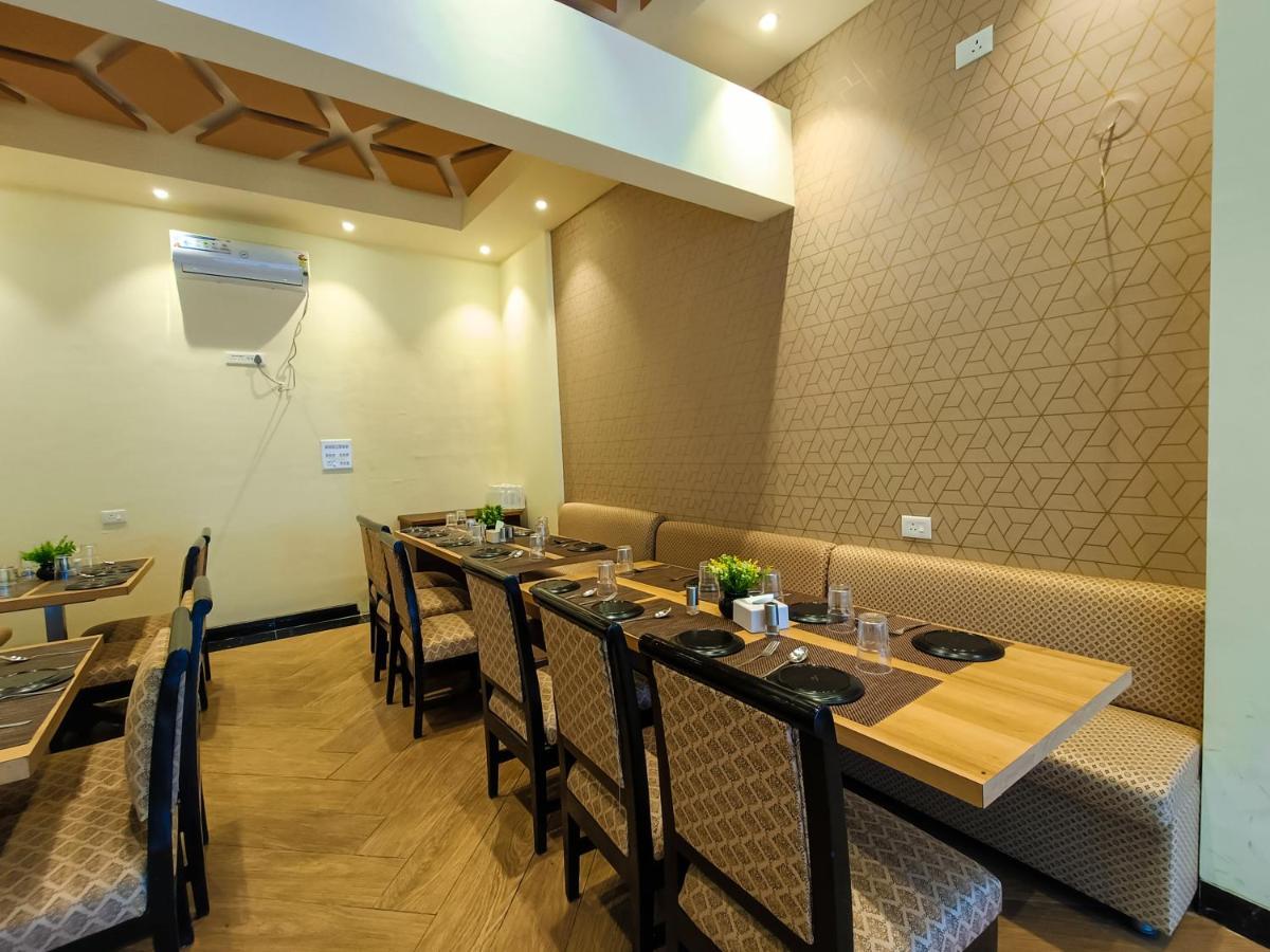 City Air Pune Luaran gambar