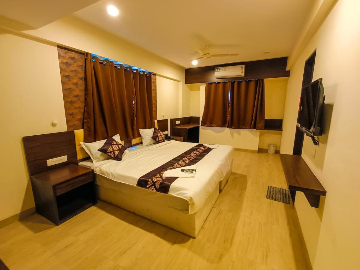 City Air Pune Luaran gambar